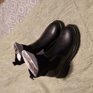 Nwt Black Side Zip Booties